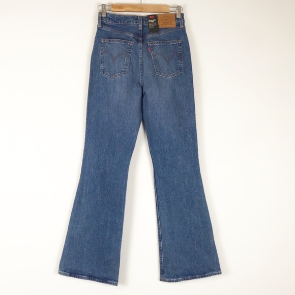 Levi’s Ribcage Flare Jeans in wash Jive Song - Picture 6 of 8